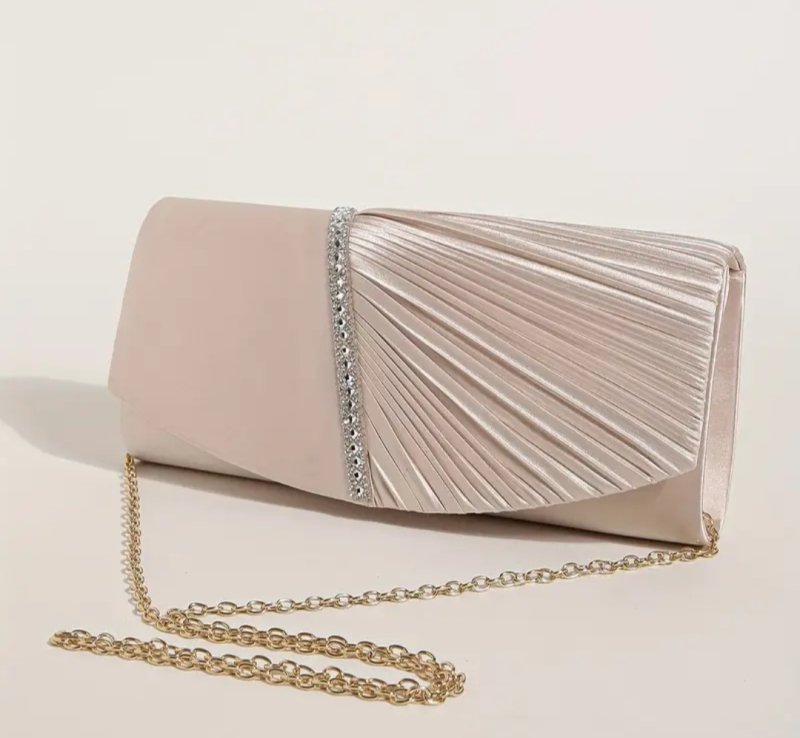 Сатенена чантичка