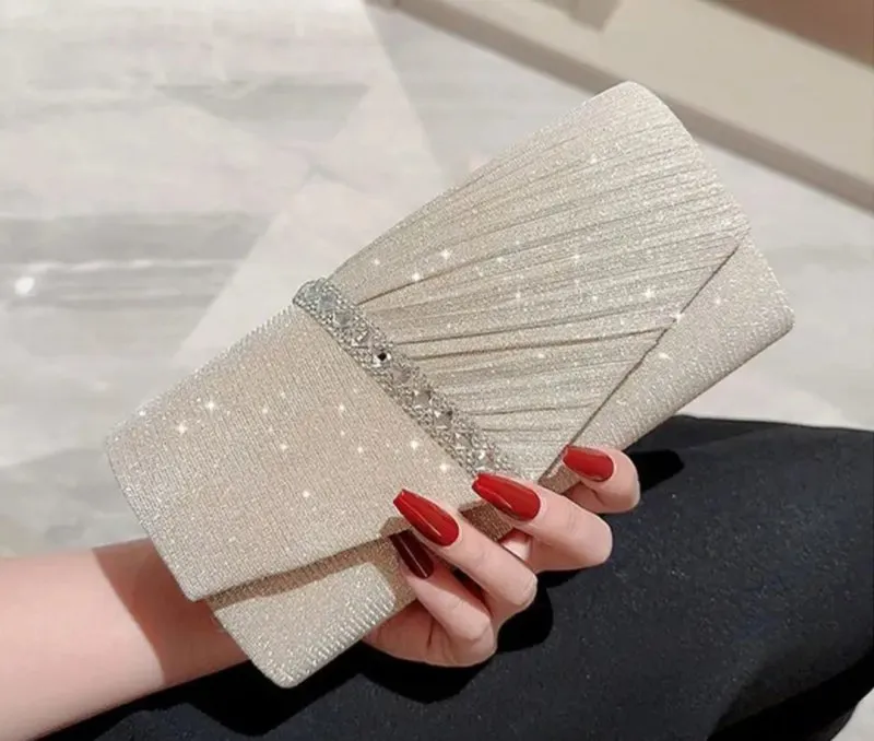 Вечерна чантичка