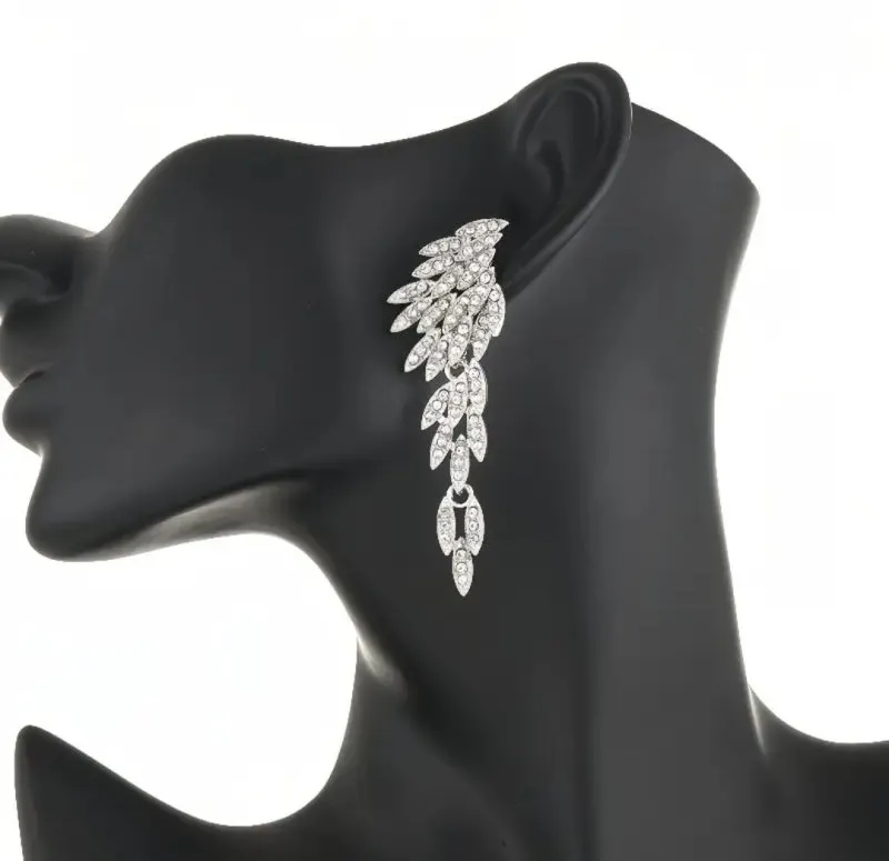 Обеци с камъни