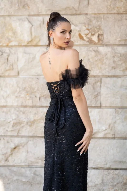 Дълга официална черна рокля с цепка от дантела с пайети