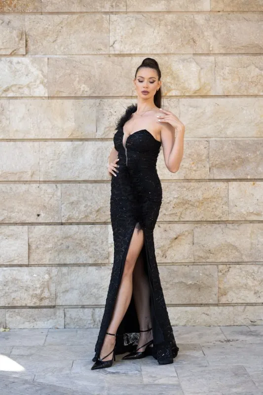 Дълга официална черна рокля с цепка от дантела с пайети