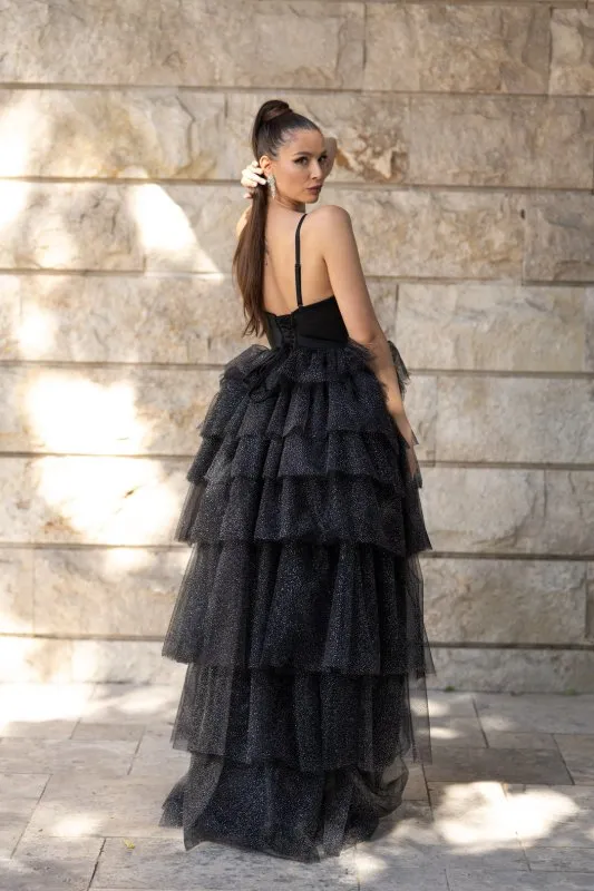 Черна бална рокля с бюстие и тюл
