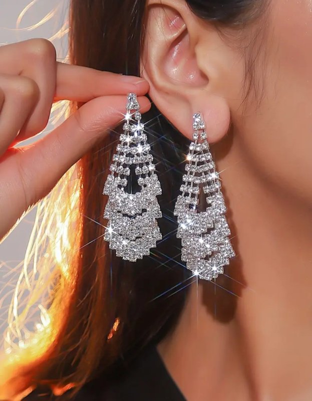 Обеци в сребристо 