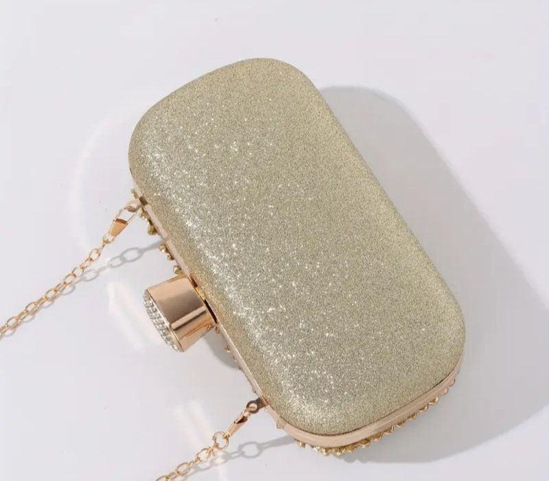 Златиста чантичка с камъни