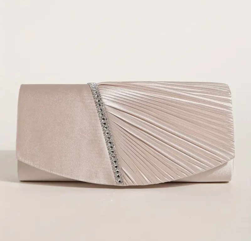 Сатенена чантичка