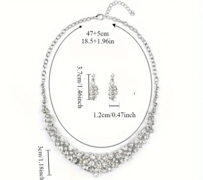 Комплект колие и обеци в сребристо 