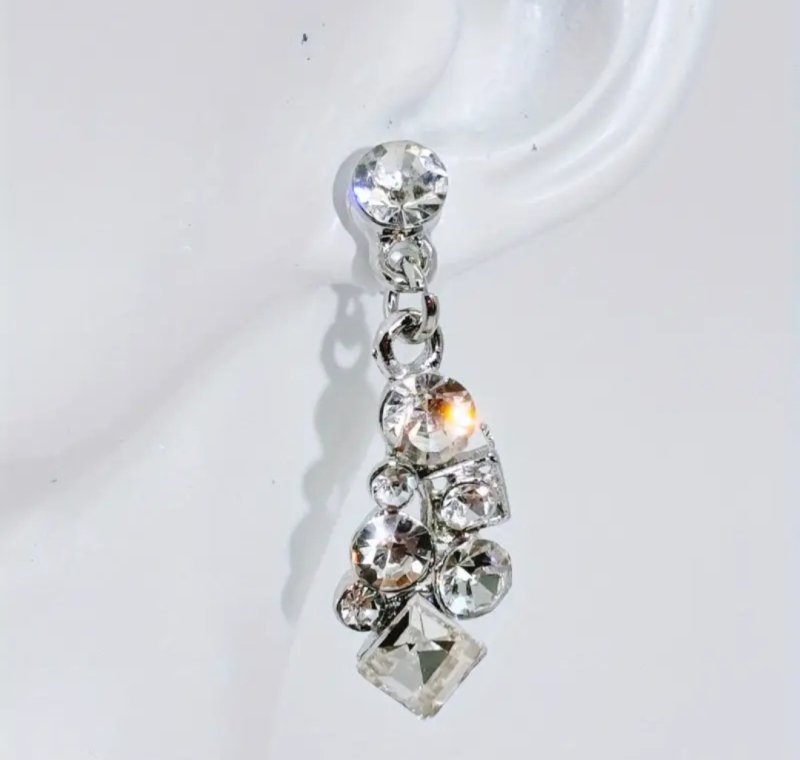 Комплект колие и обеци в сребристо 