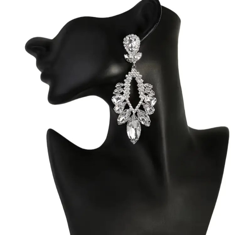 Големи обеци с камъни