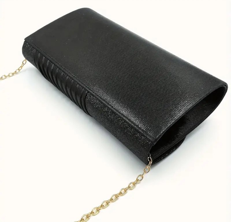 Вечерна чанта в цвят шампанско